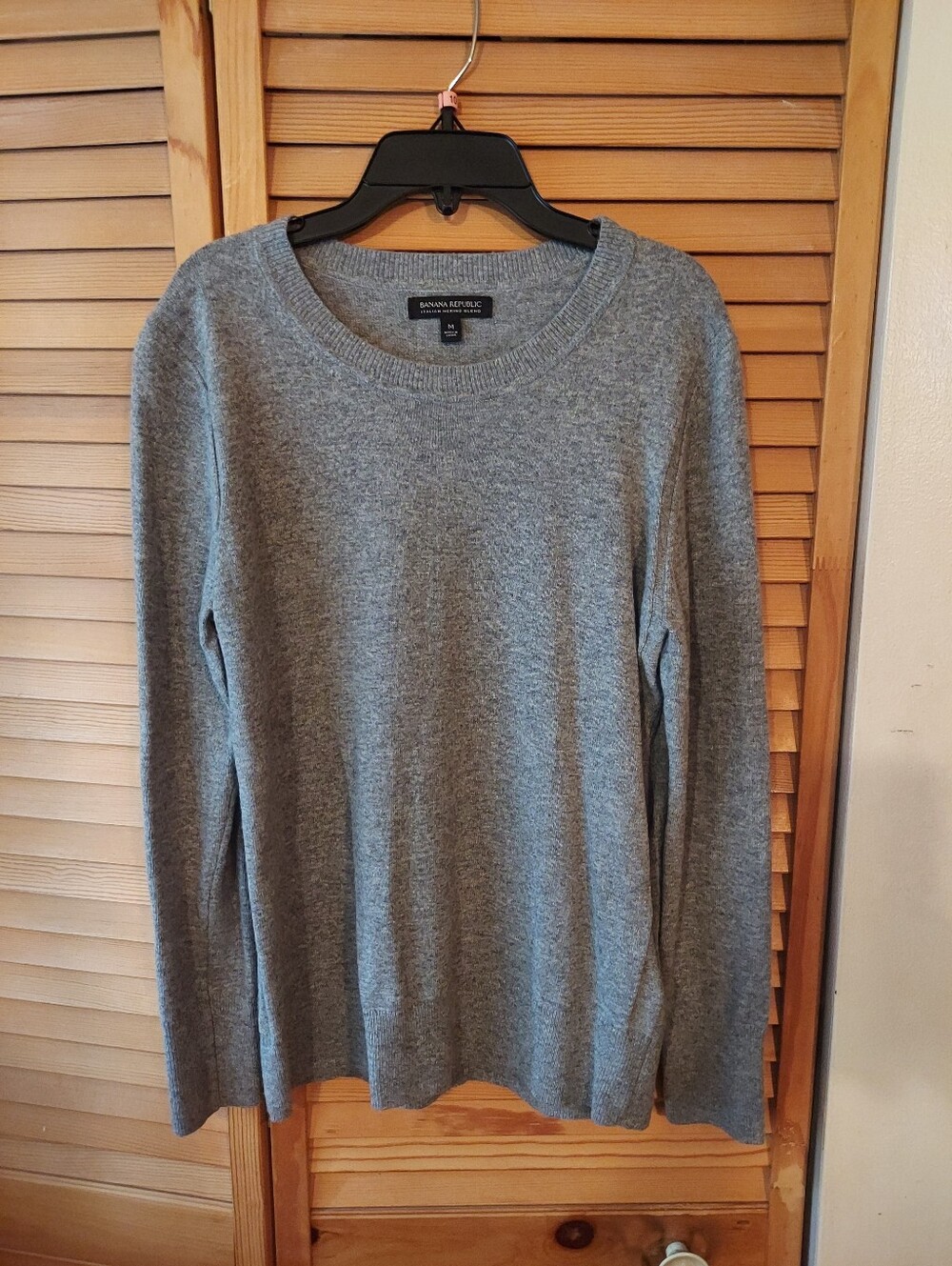 Banana Republic Sweater Women's Medium M Italian Merino Blend Gray Cozy Fall